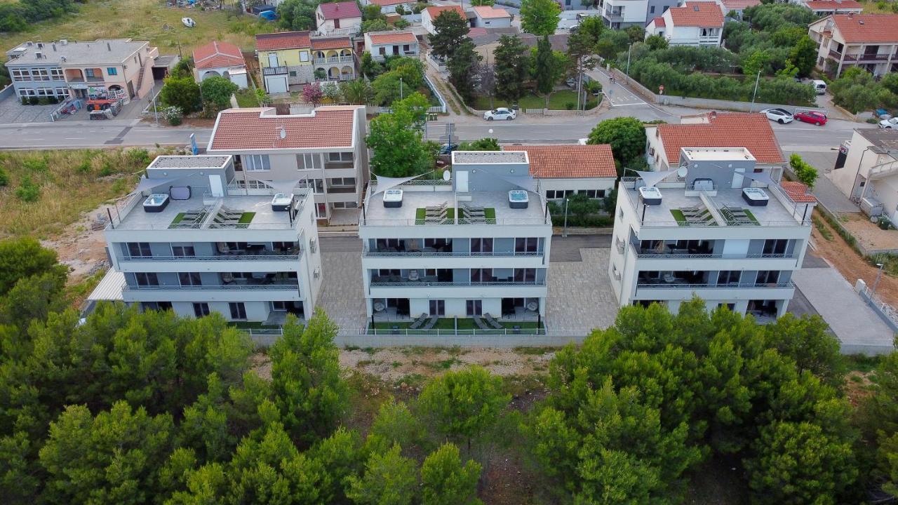 ויר Number One Apartments מראה חיצוני תמונה