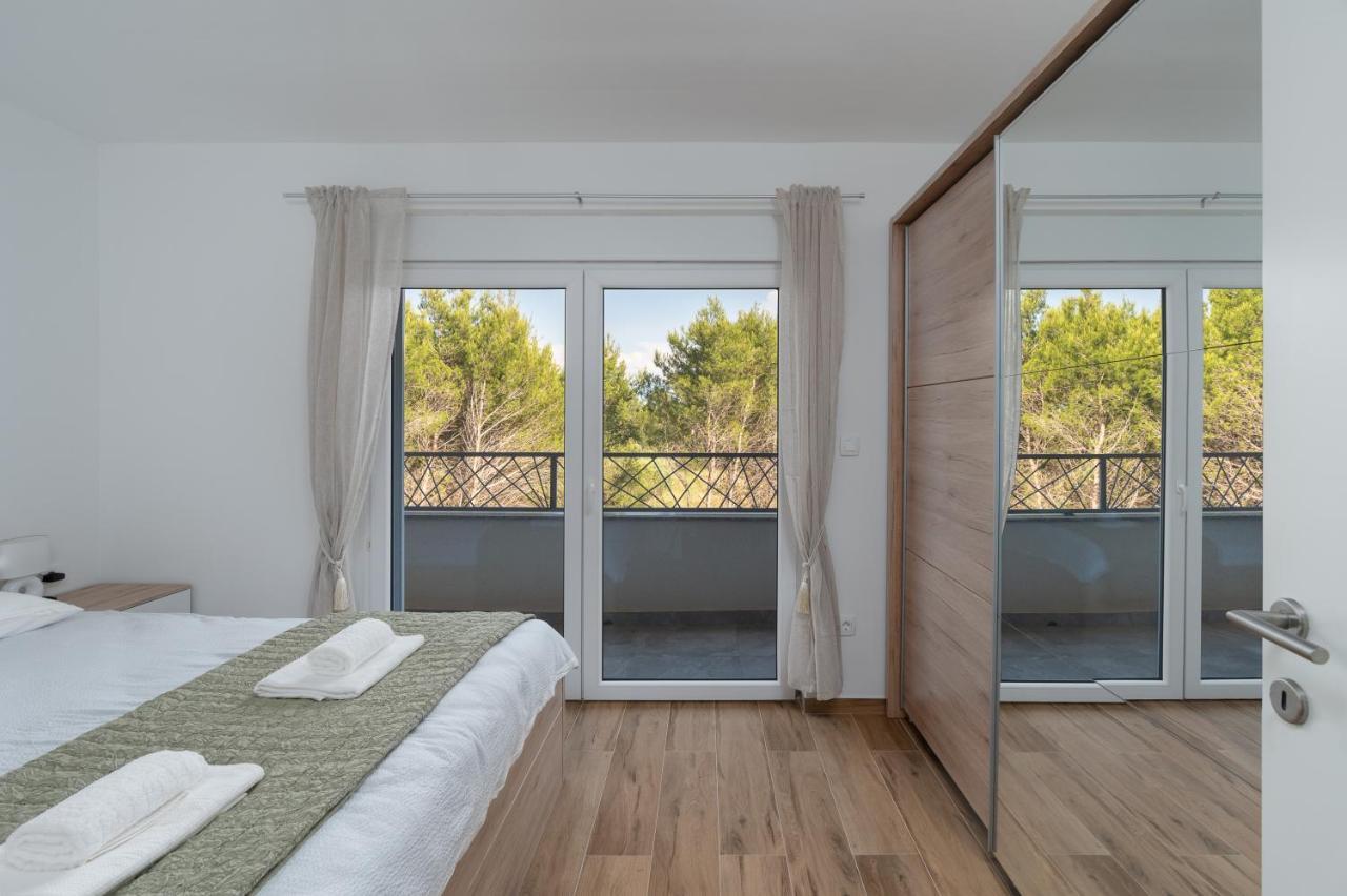ויר Number One Apartments מראה חיצוני תמונה