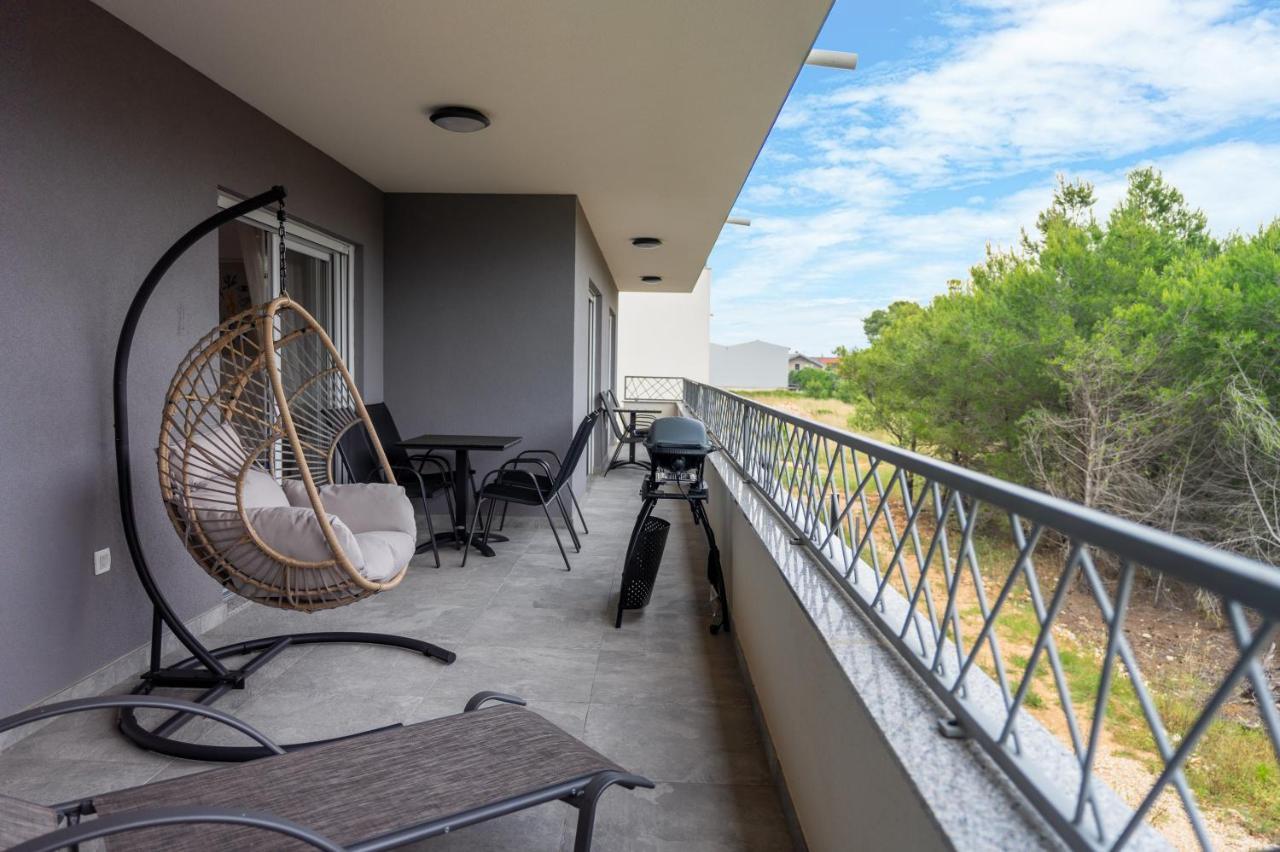 ויר Number One Apartments מראה חיצוני תמונה